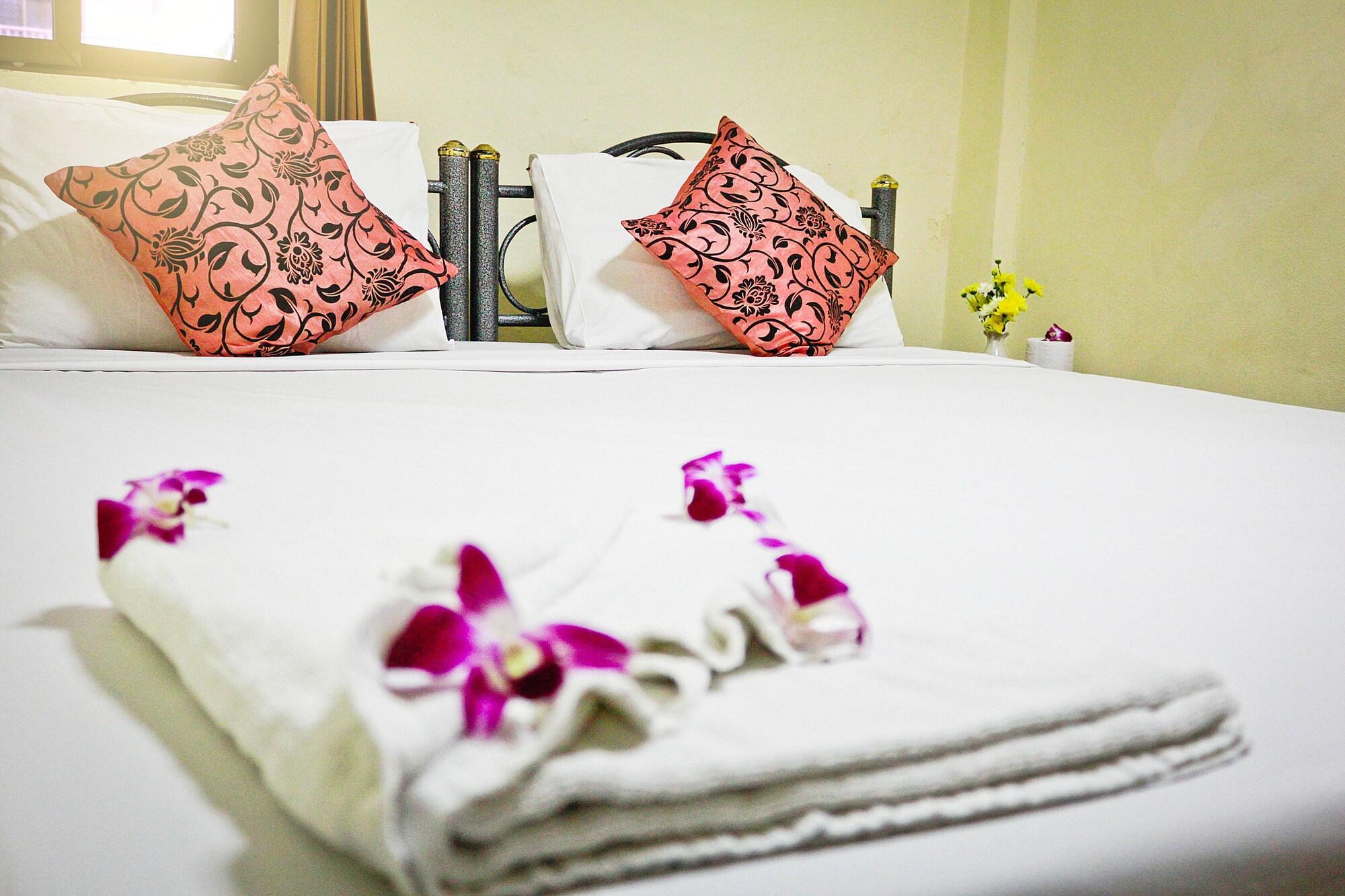 Star Guesthouse Patong Экстерьер фото